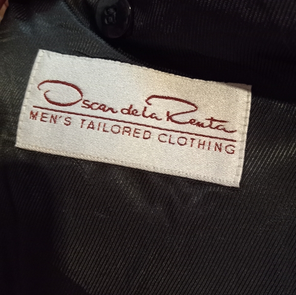 Oscar De La Renta  100% Wool  Tailored Front Buttons Coat Navy 44 L x 38W Blazer - Picture 13 of 15